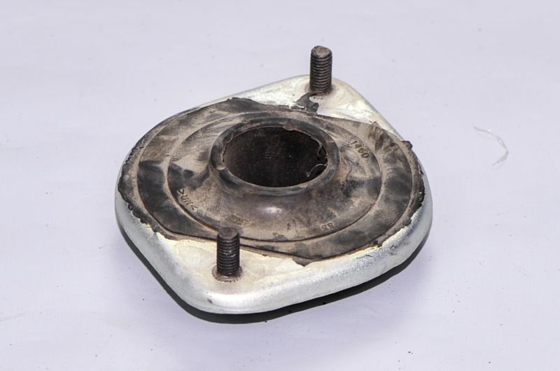 ASTRA ÇIKMA YEDEK PARÇA AMARTİSÖR ÜST TAKOZU